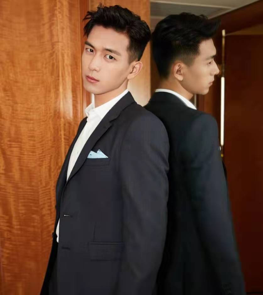 男式工作服顏色怎么搭配？